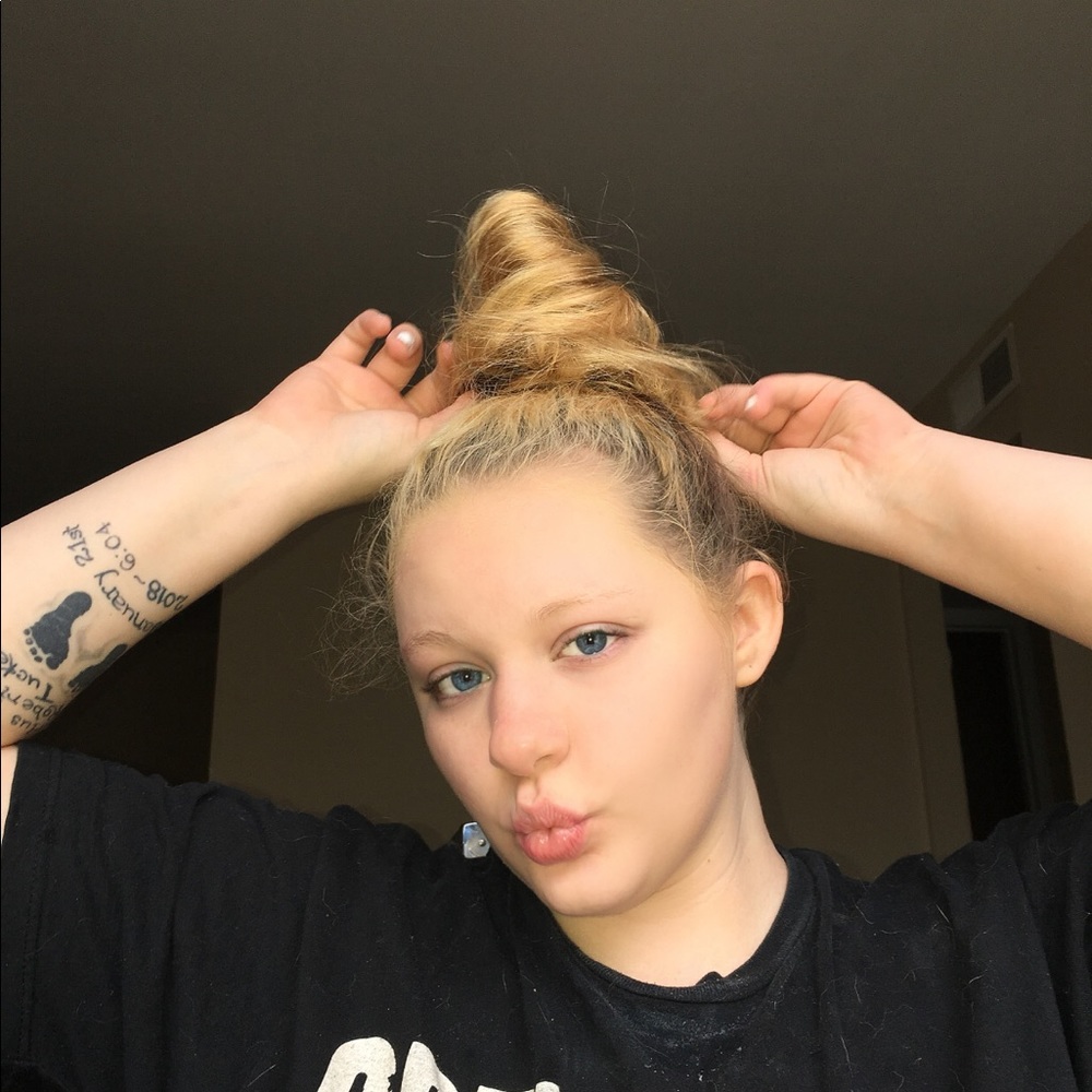 Meet your Posher, Julianne